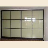 Шкафы-купе с цветным стеклом Oracal