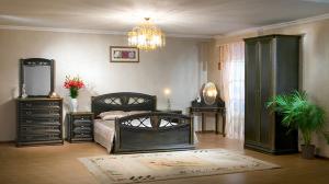 Дуб черный с золотом