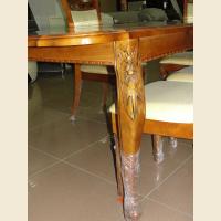 Стол обеденный