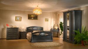 Дуб черный с серебром