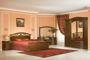 Шкаф «Элеганца» 4-х дверный. 