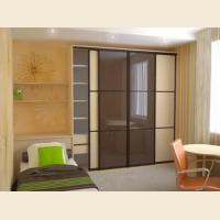 Шкафы-купе с цветным стеклом Oracal