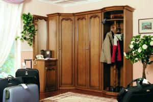 Русь Петровская прихожая 