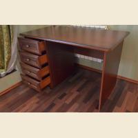 Стол письменный 1-но тумбовый