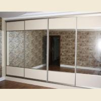 Шкафы-купе с зеркалами